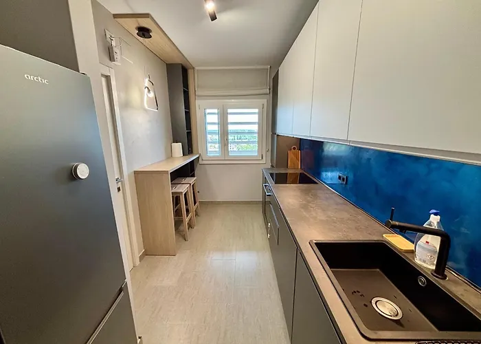 Διαμέρισμα Quiet & Spacious Panoramic Apartment *