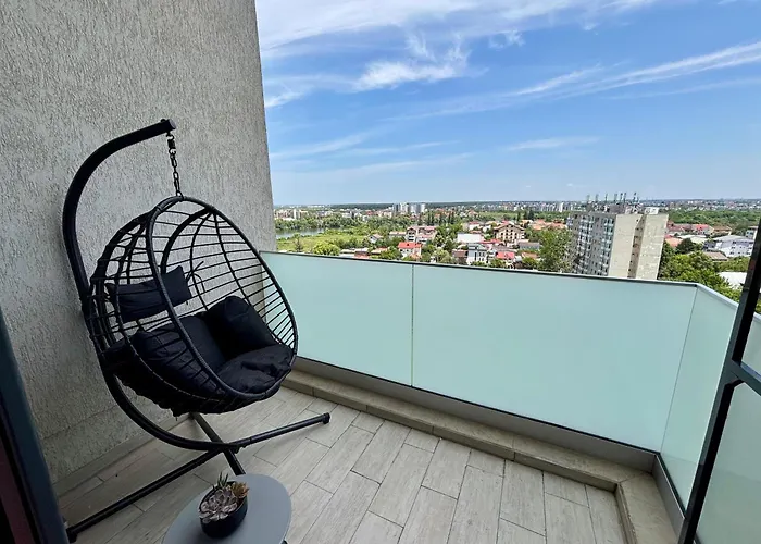 Apartament Quiet & Spacious Panoramic Apartment Bucureşti