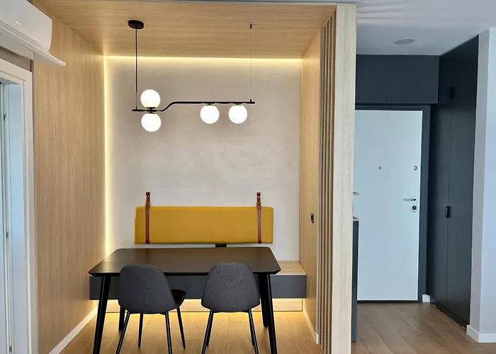 Διαμέρισμα Quiet & Spacious Panoramic Apartment *