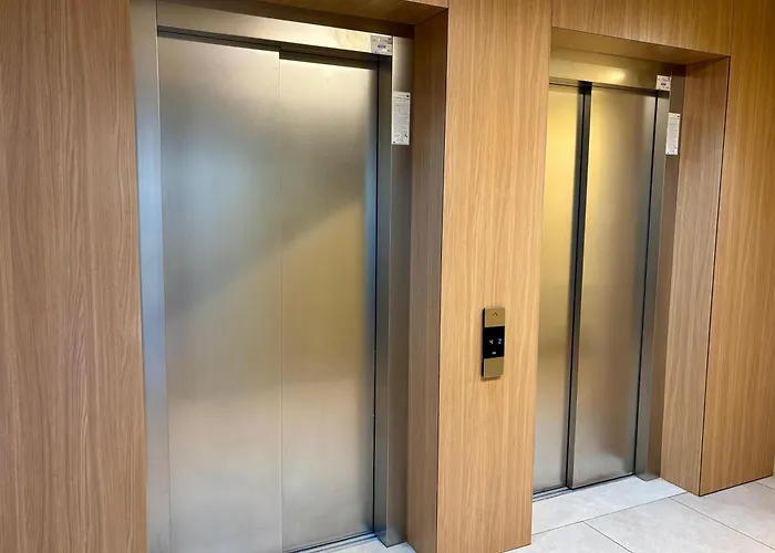 Διαμέρισμα Quiet & Spacious Panoramic Apartment Βουκουρέστι